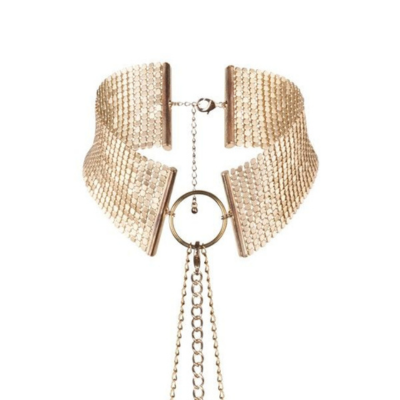 Elegante collar metálico con malla de cadena ajustable con diseño de brillantes para deslumbrar.